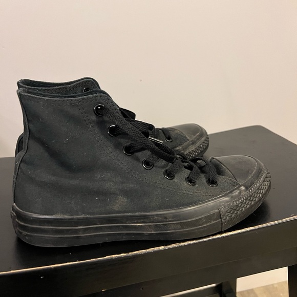 Chuck Taylor All Star - Picture 1 of 4